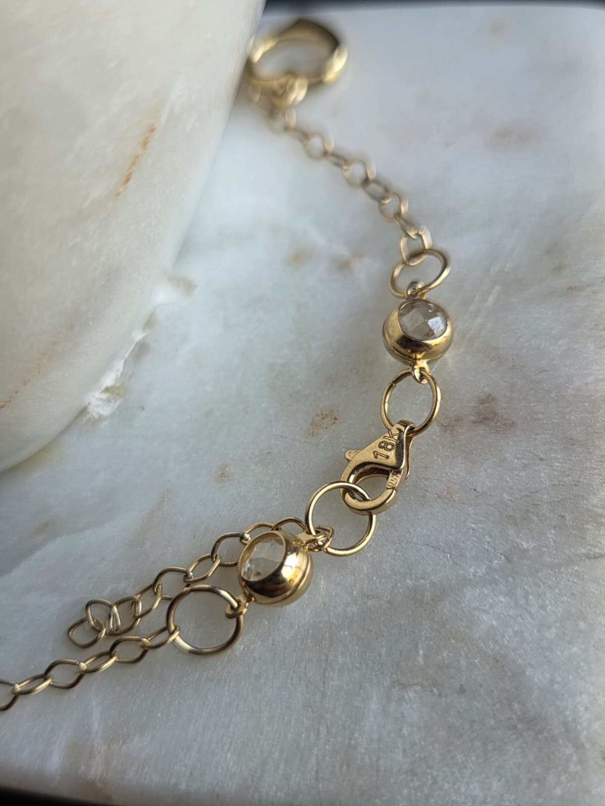 Tobillera de Oro 18K con Dijes