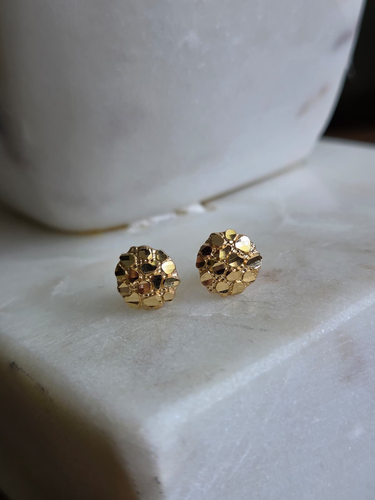 Aretes de oro 18k  Circulo Diamantado