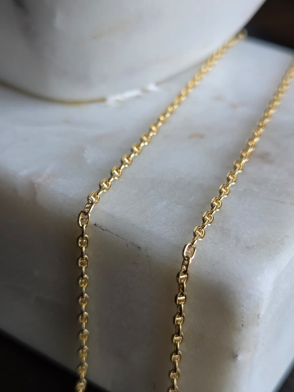 e Cadena Gucci (Marinera) de Oro 18K