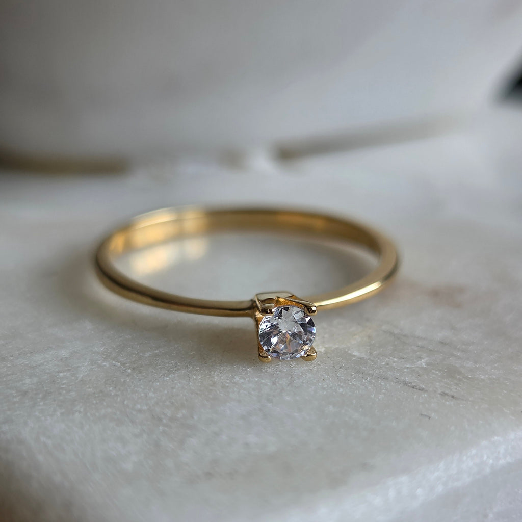 Anillo 18k Solitario