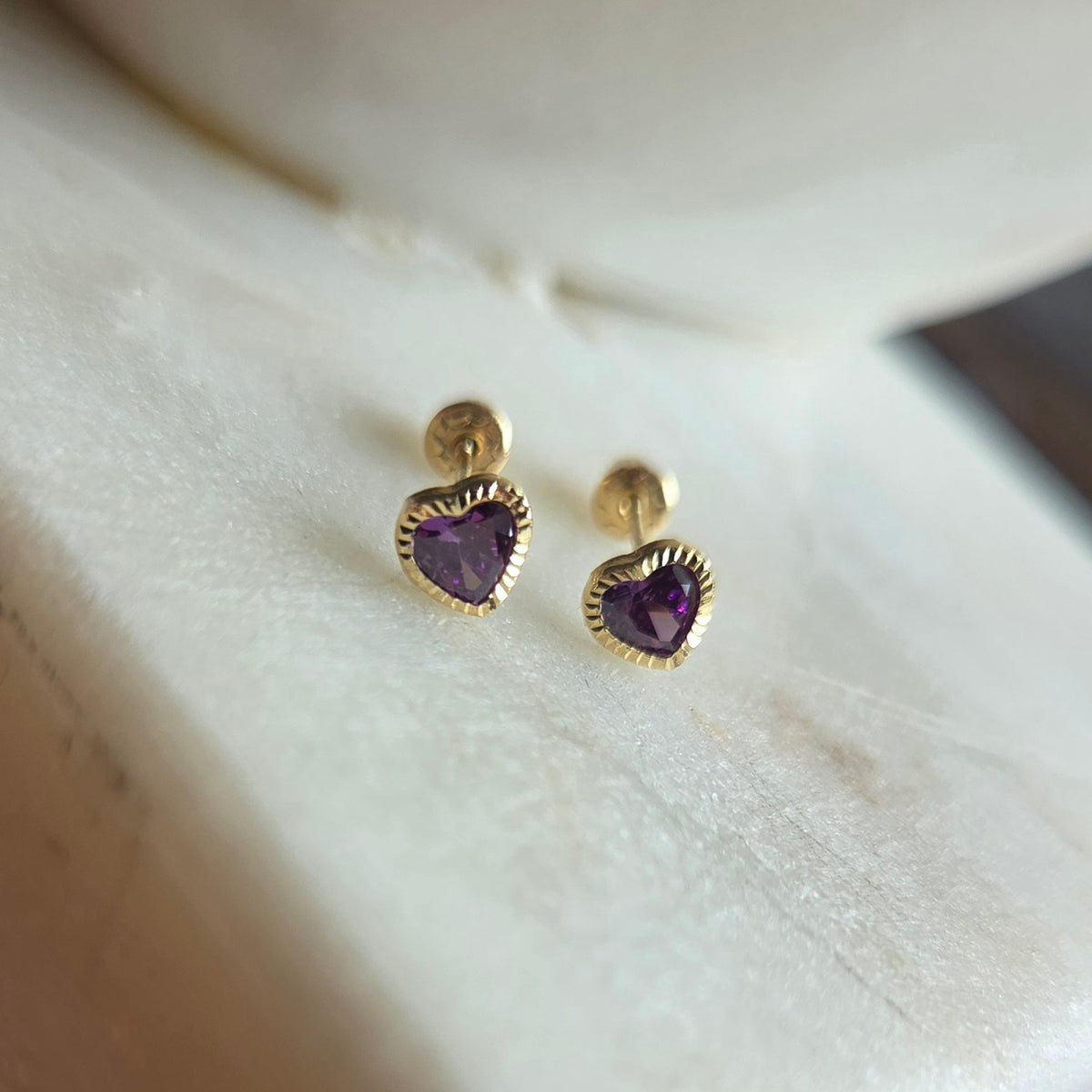 Aretes de Corazon en Oro 14K
