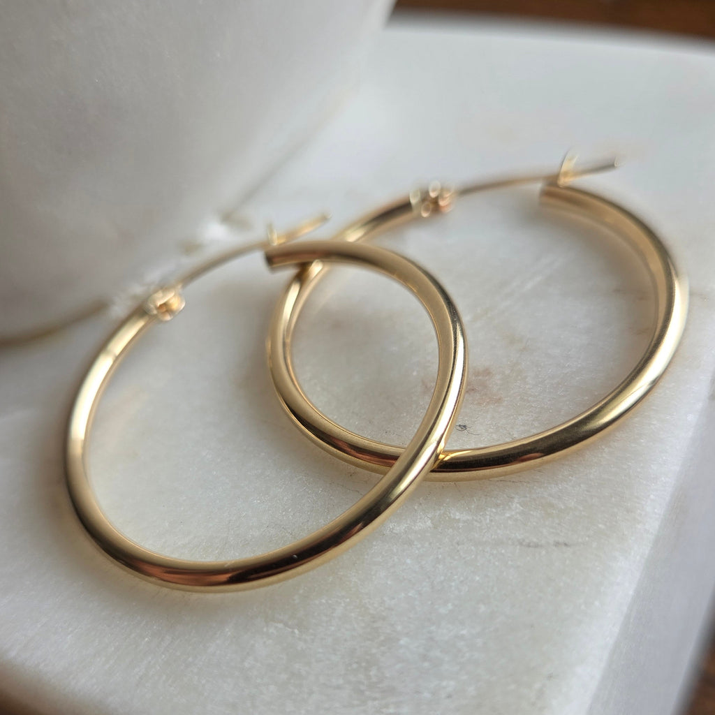 Argollas Tubulares en Oro 18K