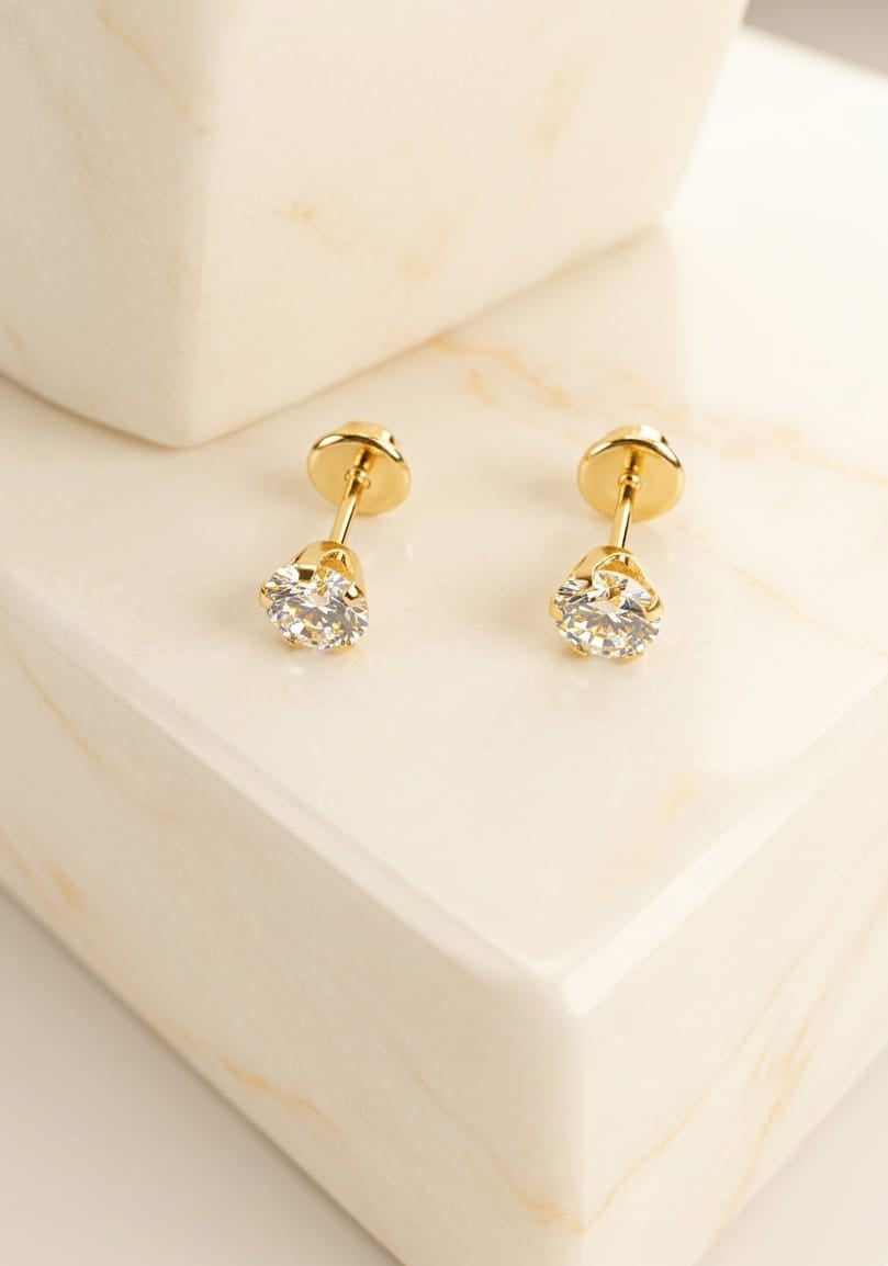 Zarcillos de Solitario en Oro 18K con Circón Brillante